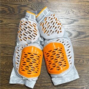 Gear Pro-Tec Youth LG Boys Padded Football Shorts Gray Orange Lightweight‎